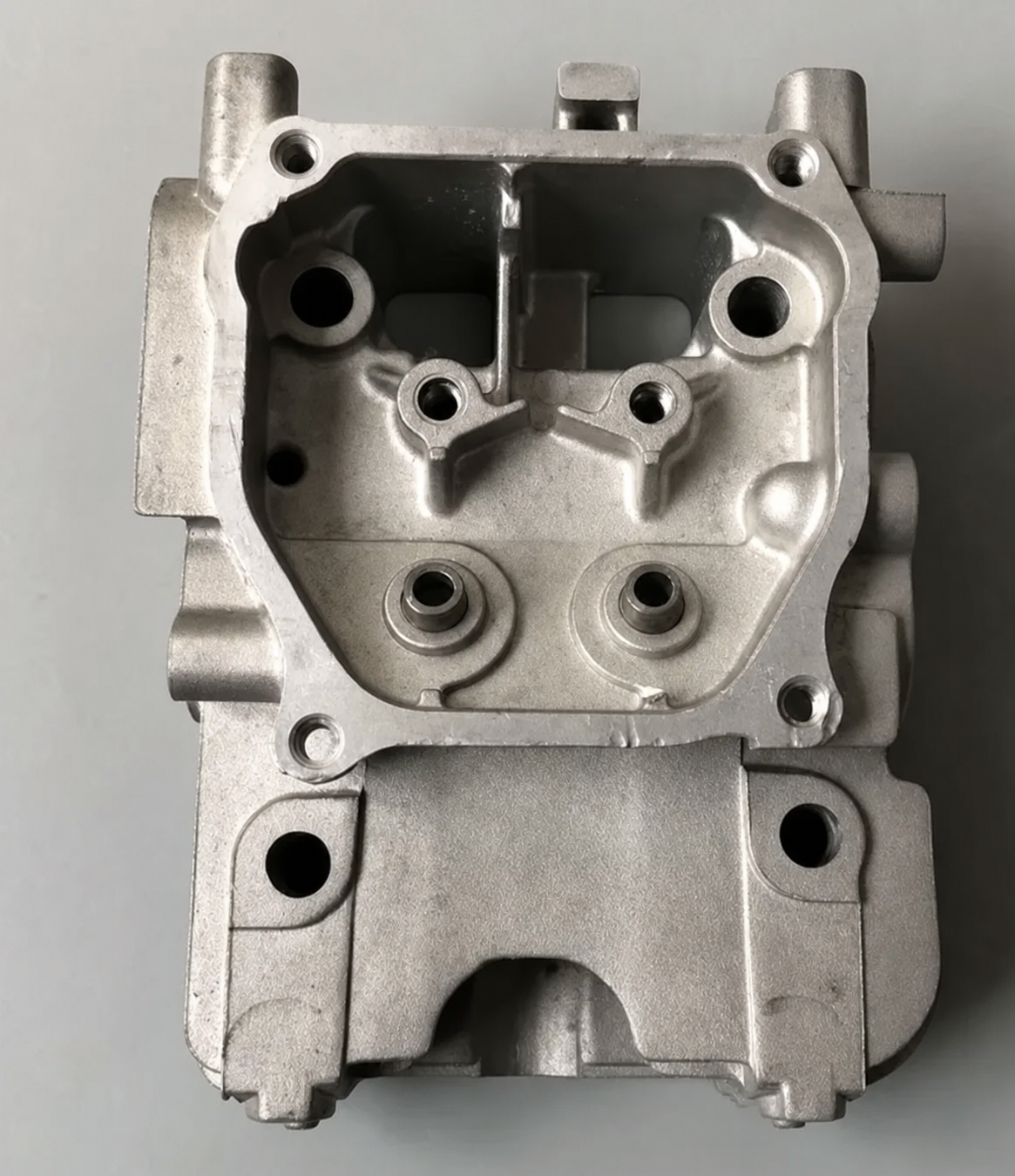 EH12 EY20 EX17 EX27 EX40 Cylinder Head for Construction Machinery